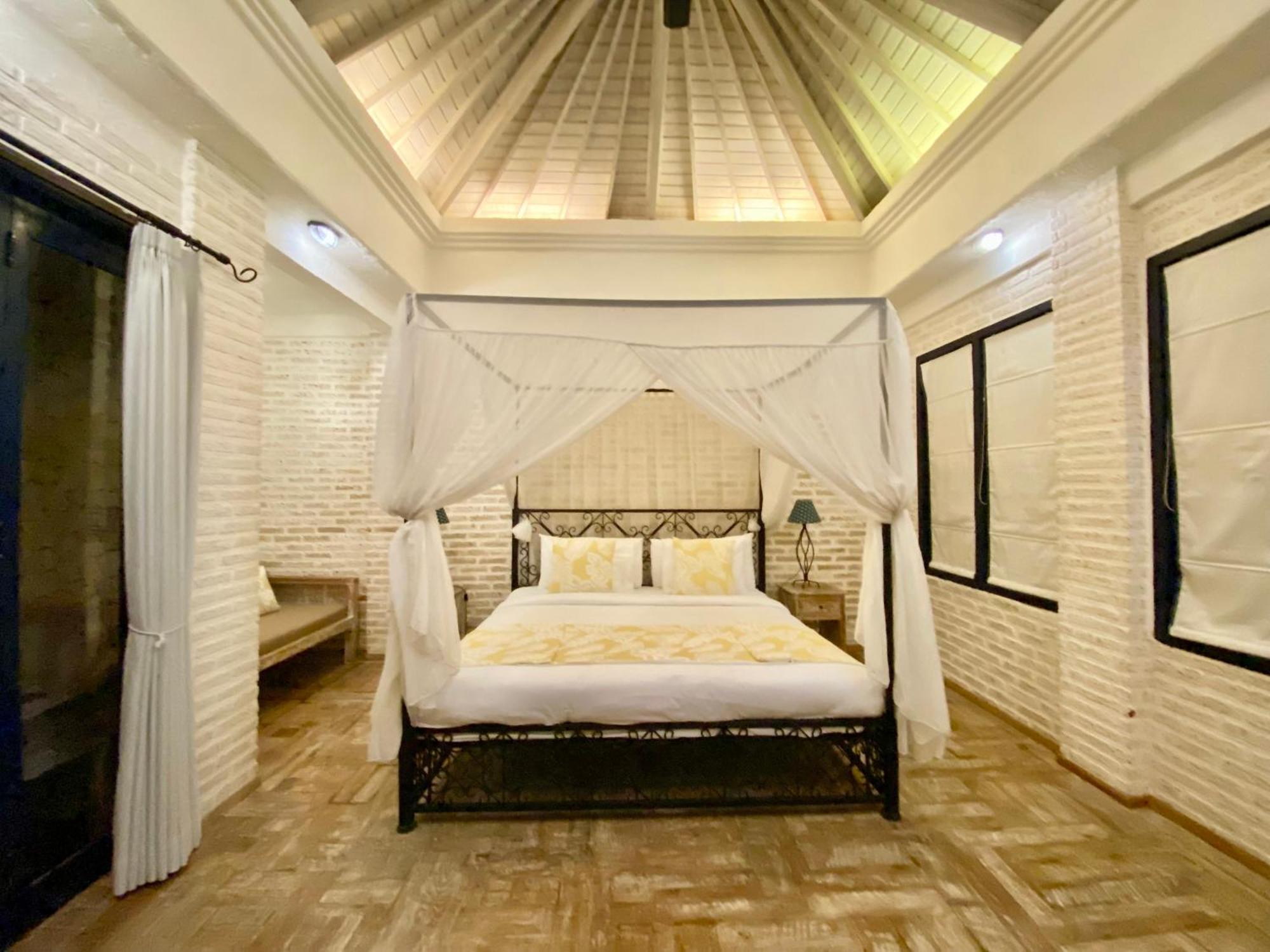 Tyche Luxury 4br Near Seminyak (Bali)