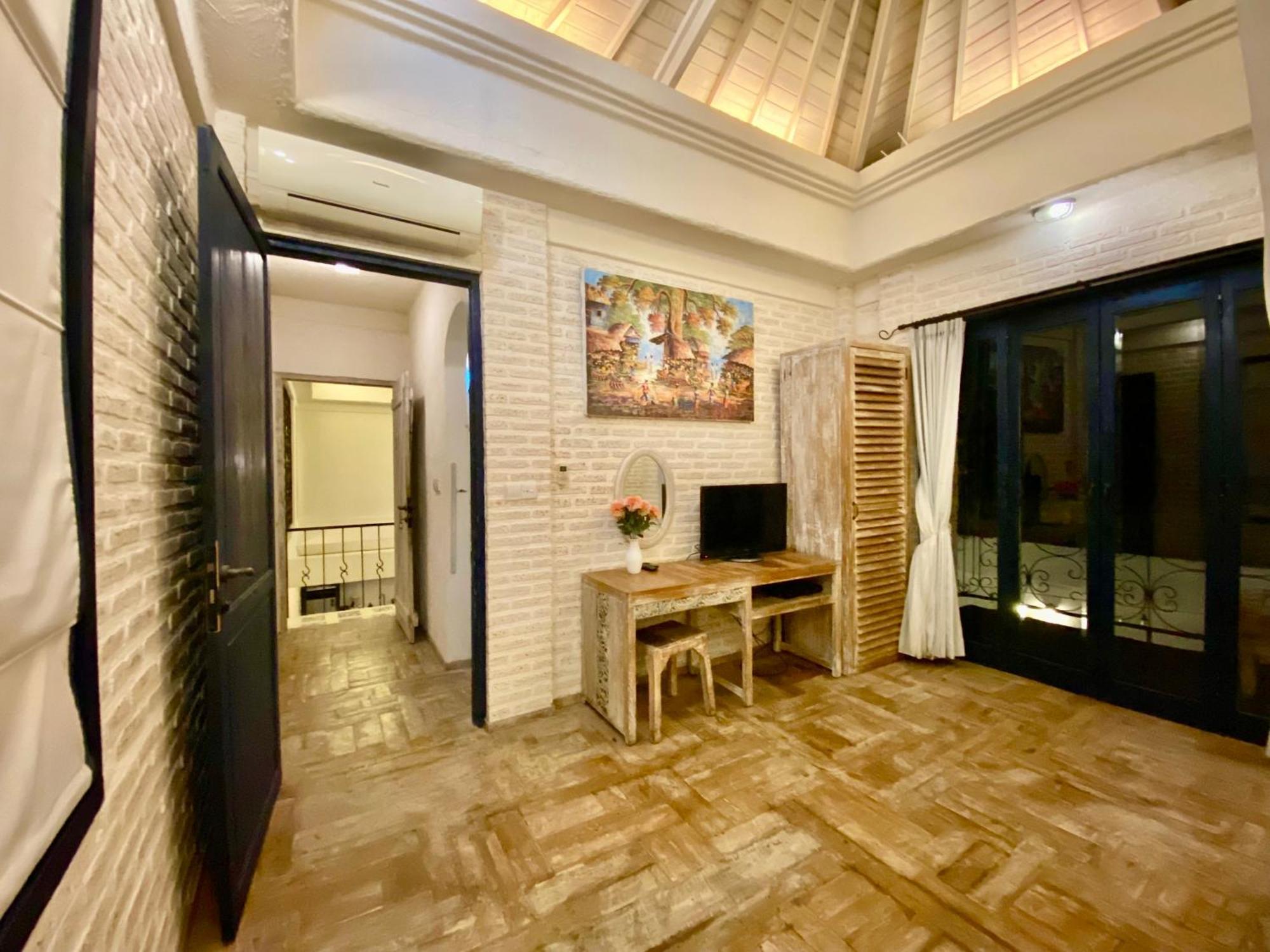 Villa Tyche Luxury 4br Near