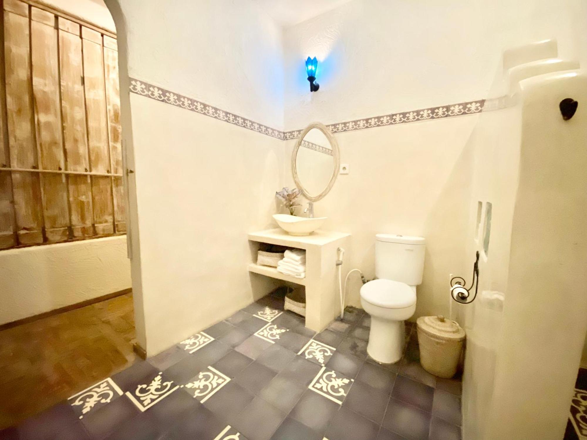 Tyche Luxury 4br Near * Seminyak (Bali)