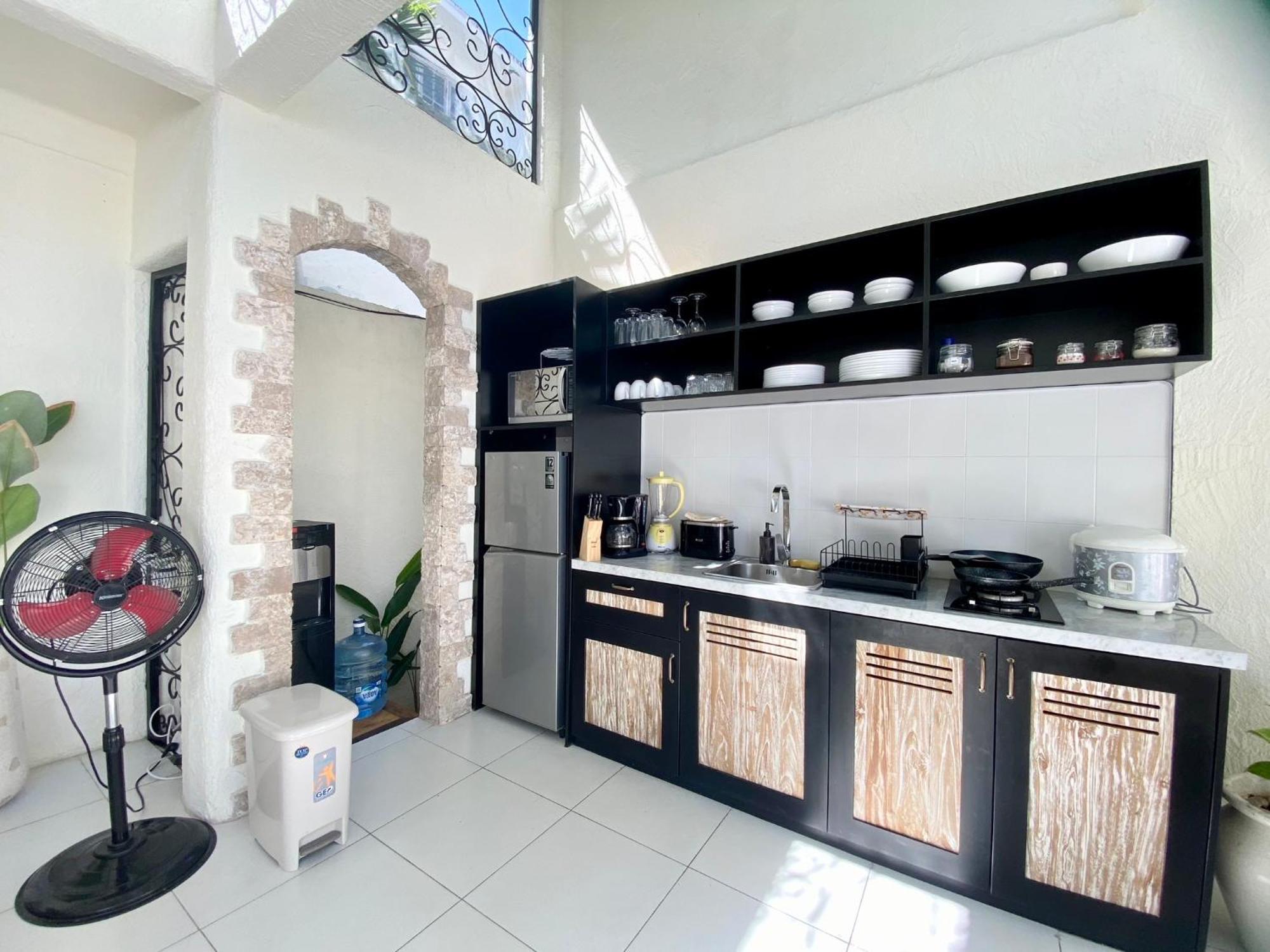 Tyche Luxury 4br Near Villa *