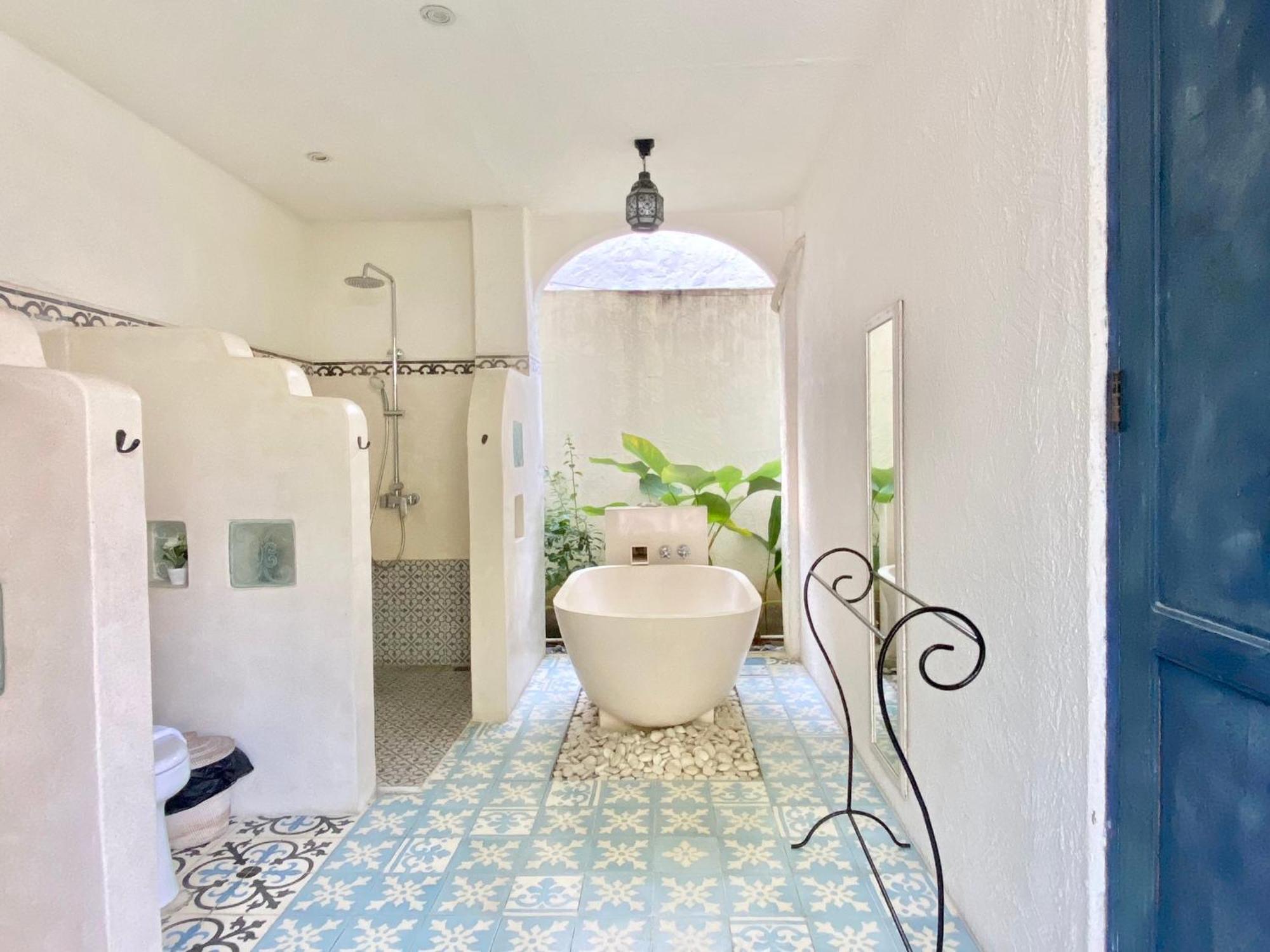 Tyche Luxury 4br Near * Seminyak (Bali)