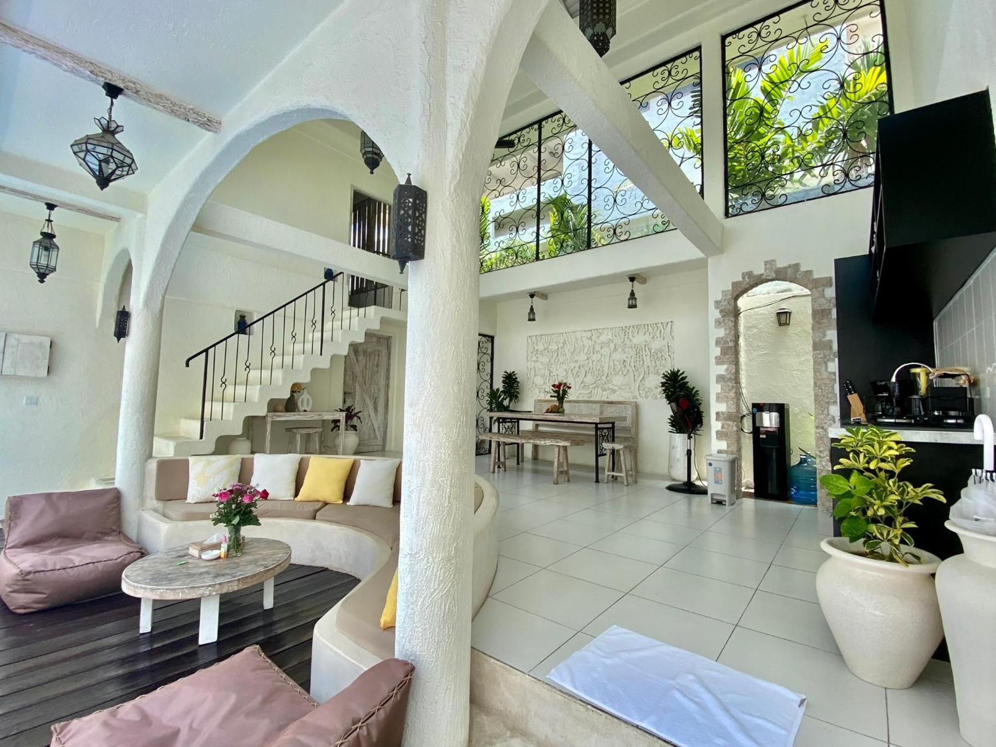 Villa Tyche Luxury 4br Near Seminyak (Bali)