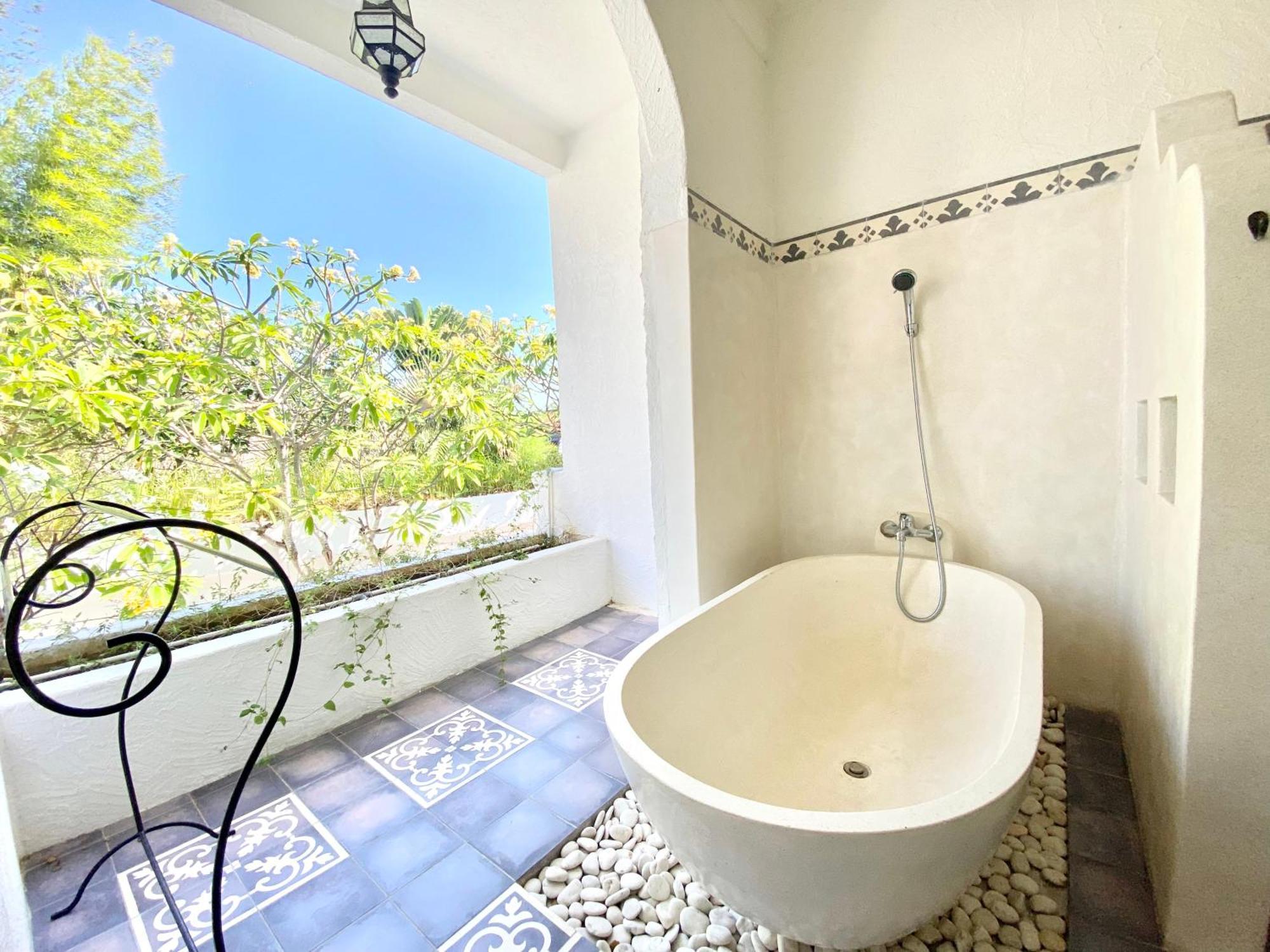 Tyche Luxury 4br Near *