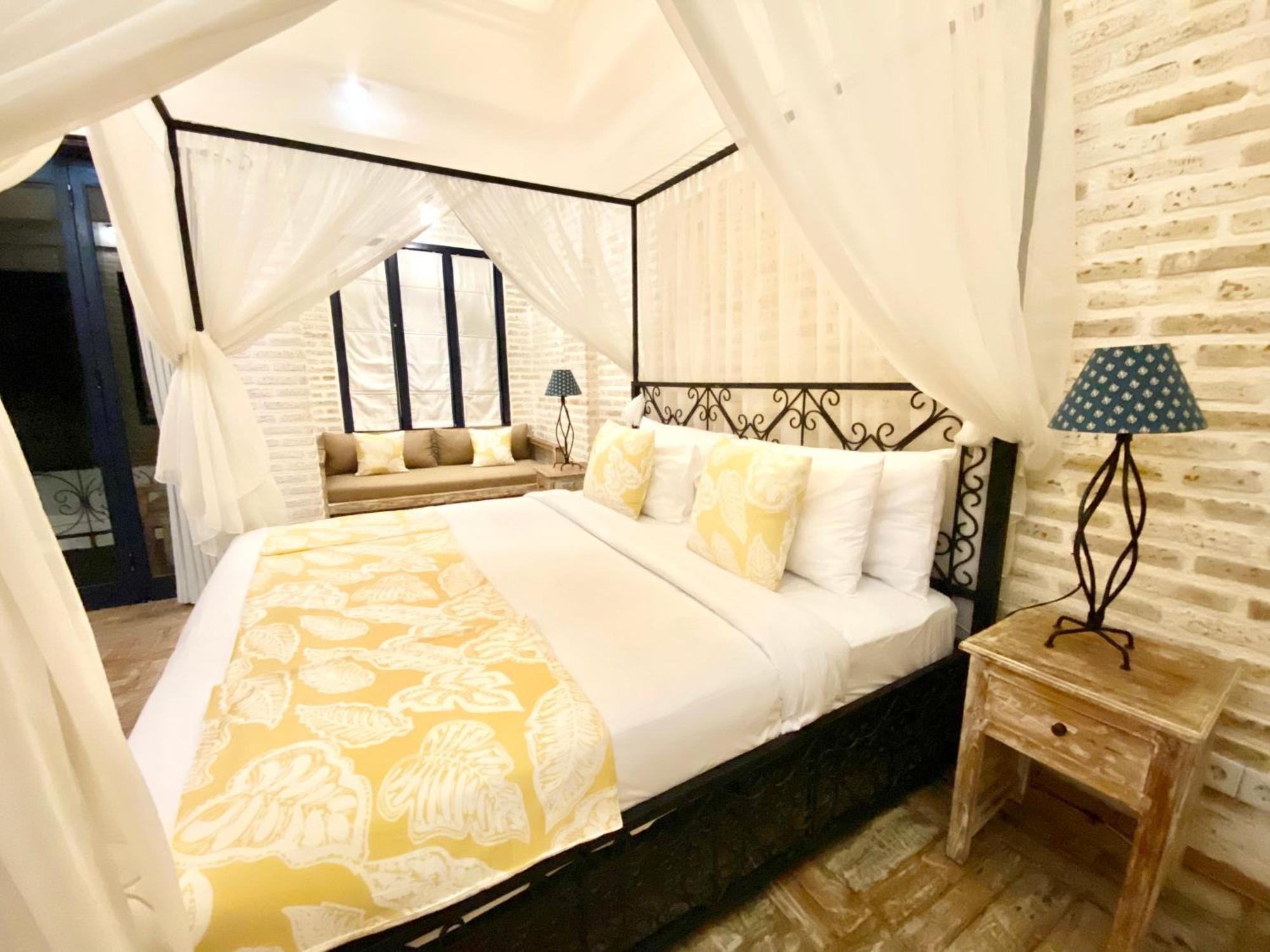 Tyche Luxury 4br Near Villa Seminyak (Bali)
